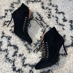 Corso Como Myer Lace Up Heeled Suede Ankle Boot Black Women's Size 7.5